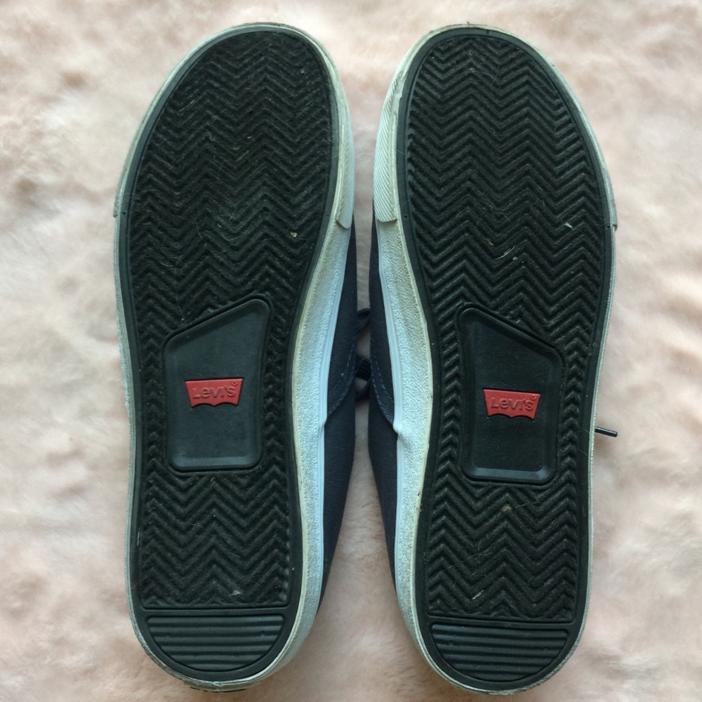 Men’s Levi’s Sneakers - Picture 6 of 6